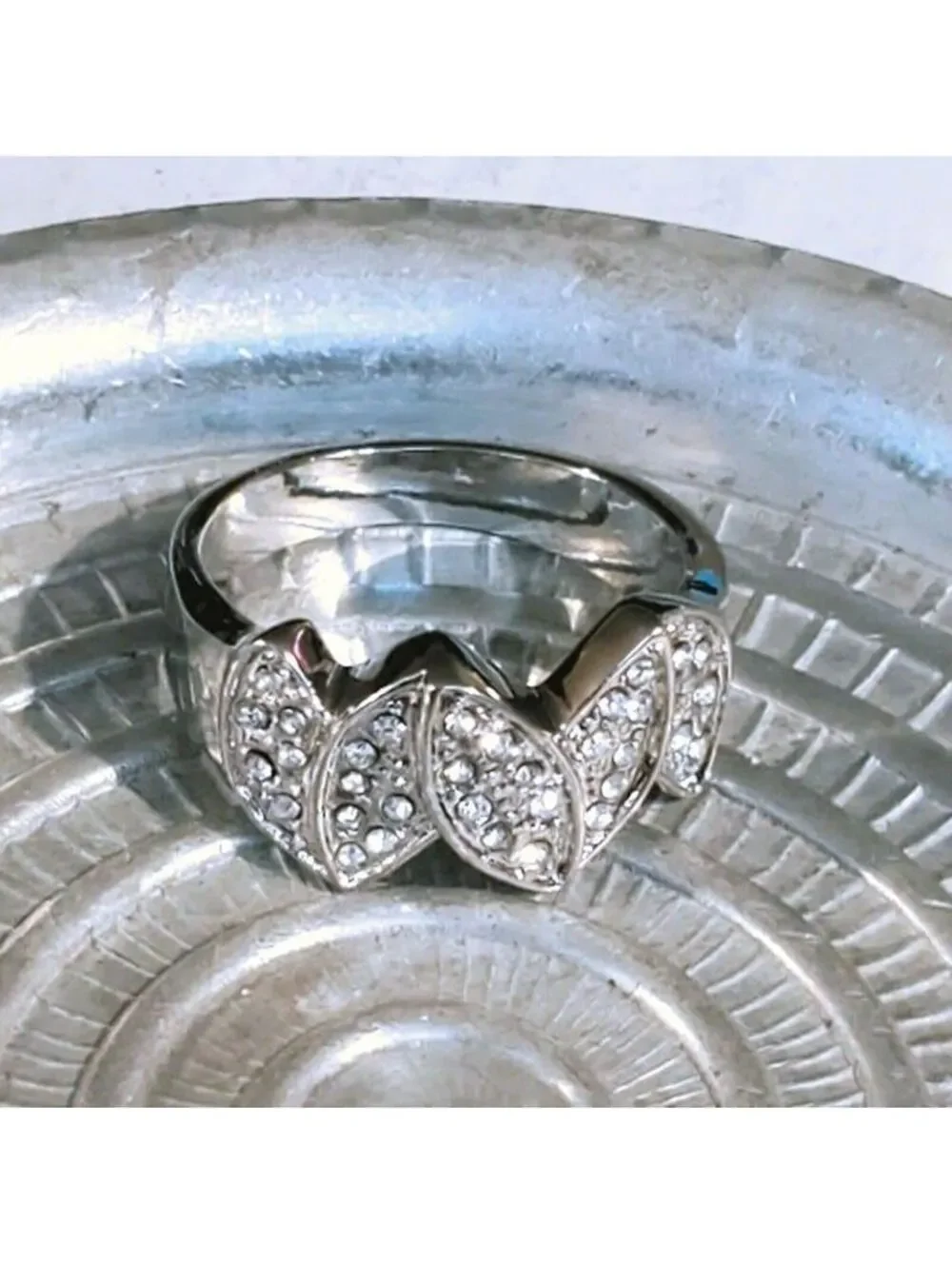 Zig Zag Silver Platinum Plated CZ Crystal Stone Cocktail Ring Size 8